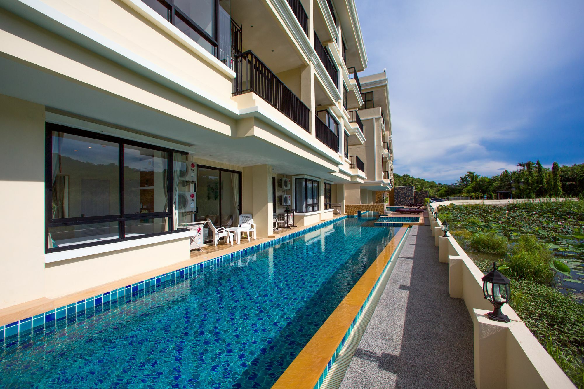 The Lago Apartments Rawai Экстерьер фото